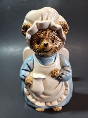 Vintage Otagiri Whimsical Figural Brown Mama Bear Apron Napkins Holder